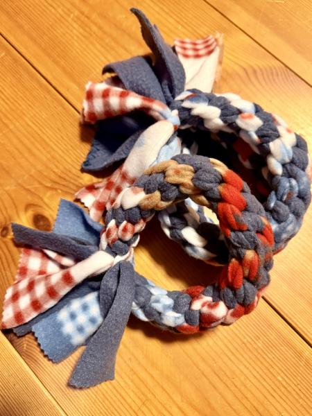 Fleecebringsel grau-rot-bunt Ring