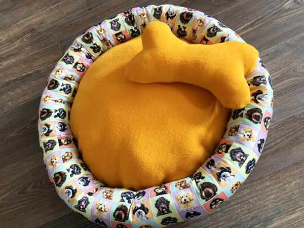 Schnoodle Welpenbett Hundebett ca. 60 cm *UNIKAT* Gelb mit Kuschelknochen