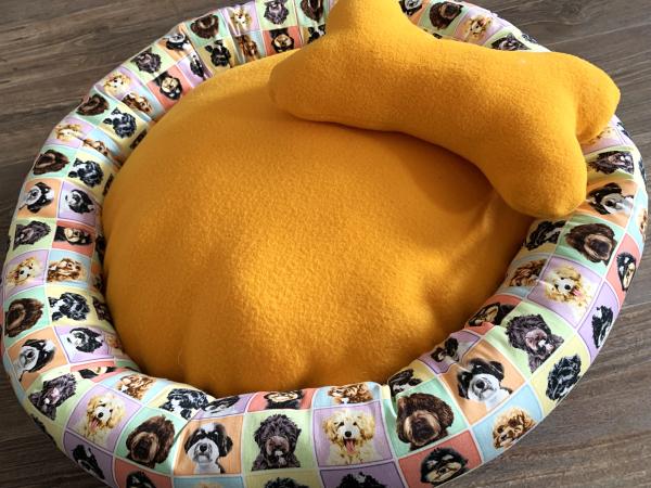 Schnoodle Welpenbett Hundebett ca. 60 cm *UNIKAT* Gelb mit Kuschelknochen