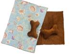 Hundedecke mit Kuschelknochen Handarbeit - blumiges Motiv